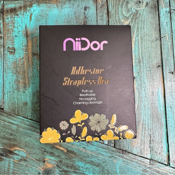 Niidor Adhesive Bra Sticky Strapless Backless Invisible Pushup Silicone Bra Bcup - Picture 2 of 9